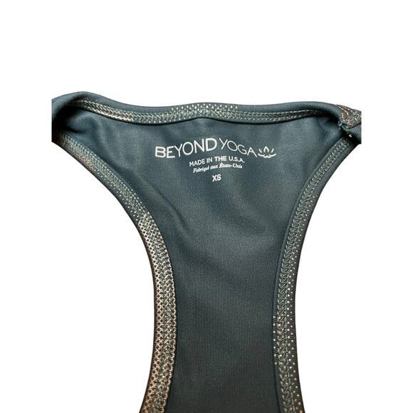 NWT Beyond Yoga Women XS & S Sizes First Class Shiny Metallic Camo Cropped Tank - Picture 6 of 12